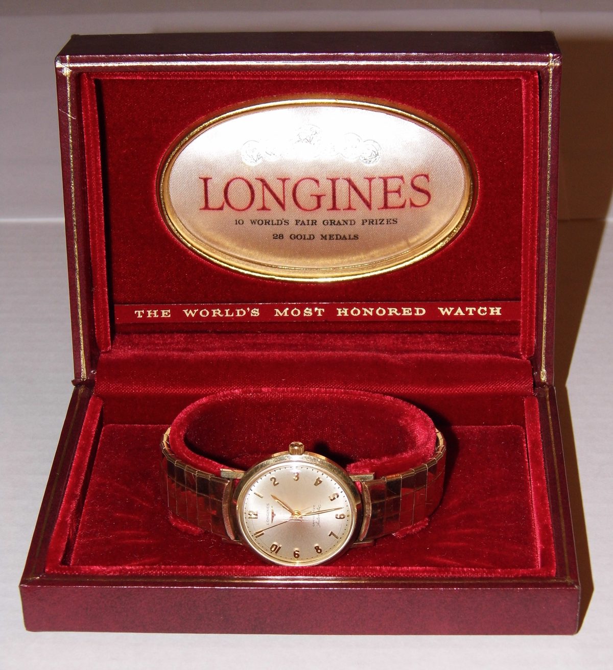 Montre de luxe vintage — Horlogerie ancienne ancienne